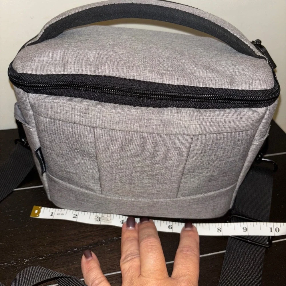 ProMaster Impulse 7244 | Gray Padded Camera Bag w‎ Shoulder Strap and Rain Cover
